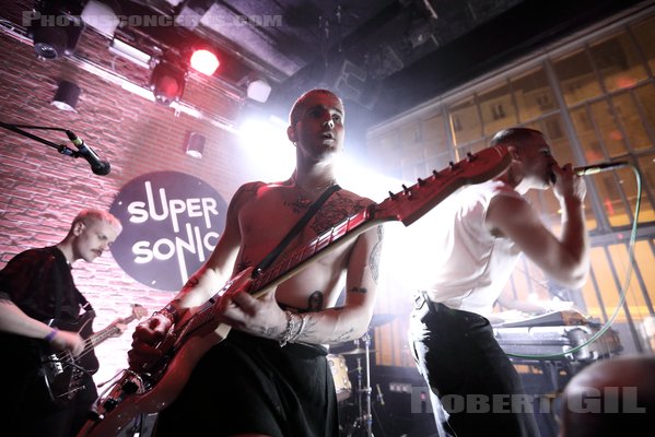 VLURE - 2022-11-19 - PARIS - Supersonic - Hamish Hutcheson - Conor Goldie - Niall Goldie